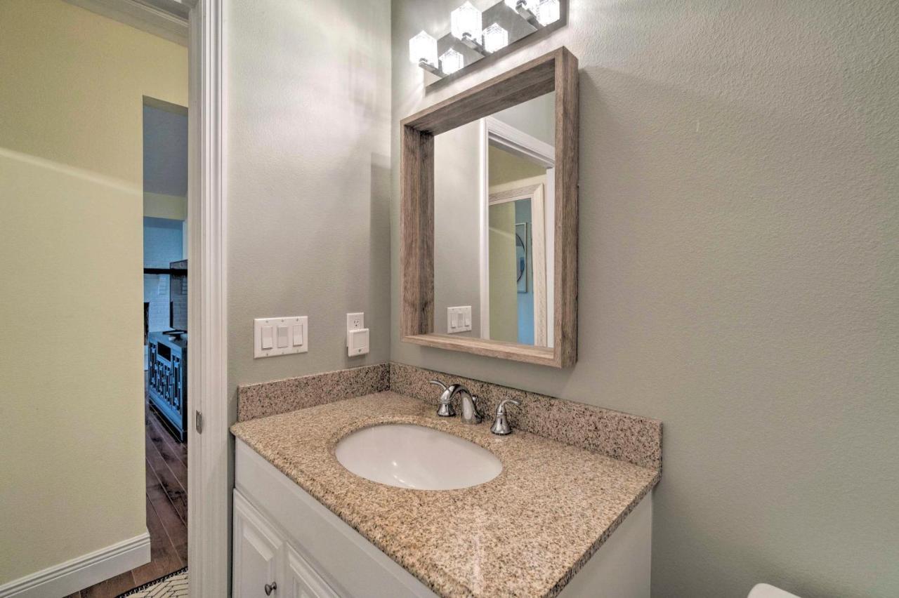 Bright Sarasota Bungalow - 5 Mi To Siesta Beach! Bagian luar foto