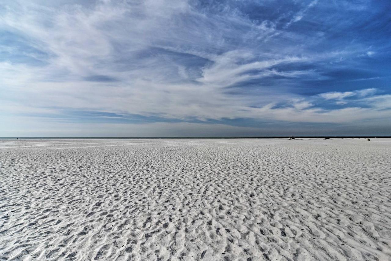 Bright Sarasota Bungalow - 5 Mi To Siesta Beach! Bagian luar foto