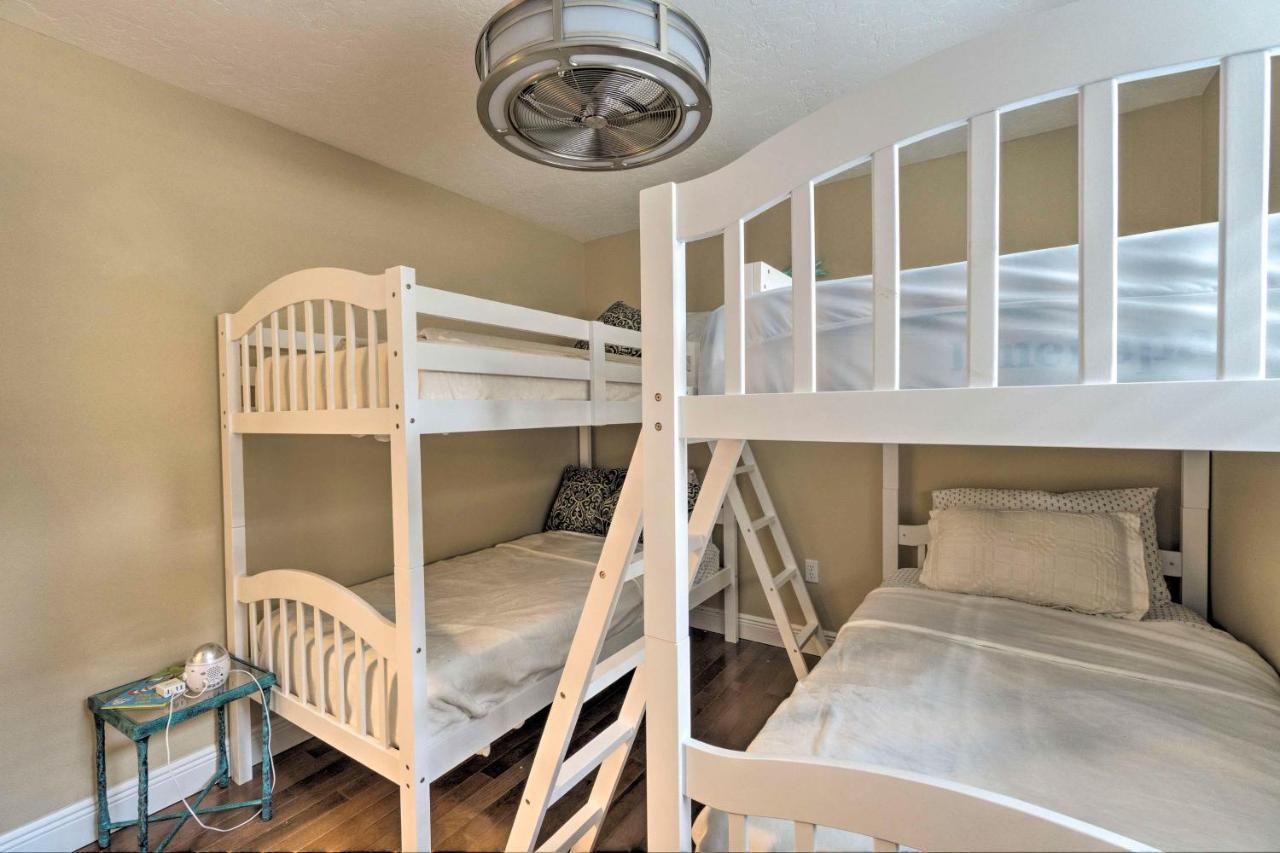 Bright Sarasota Bungalow - 5 Mi To Siesta Beach! Bagian luar foto