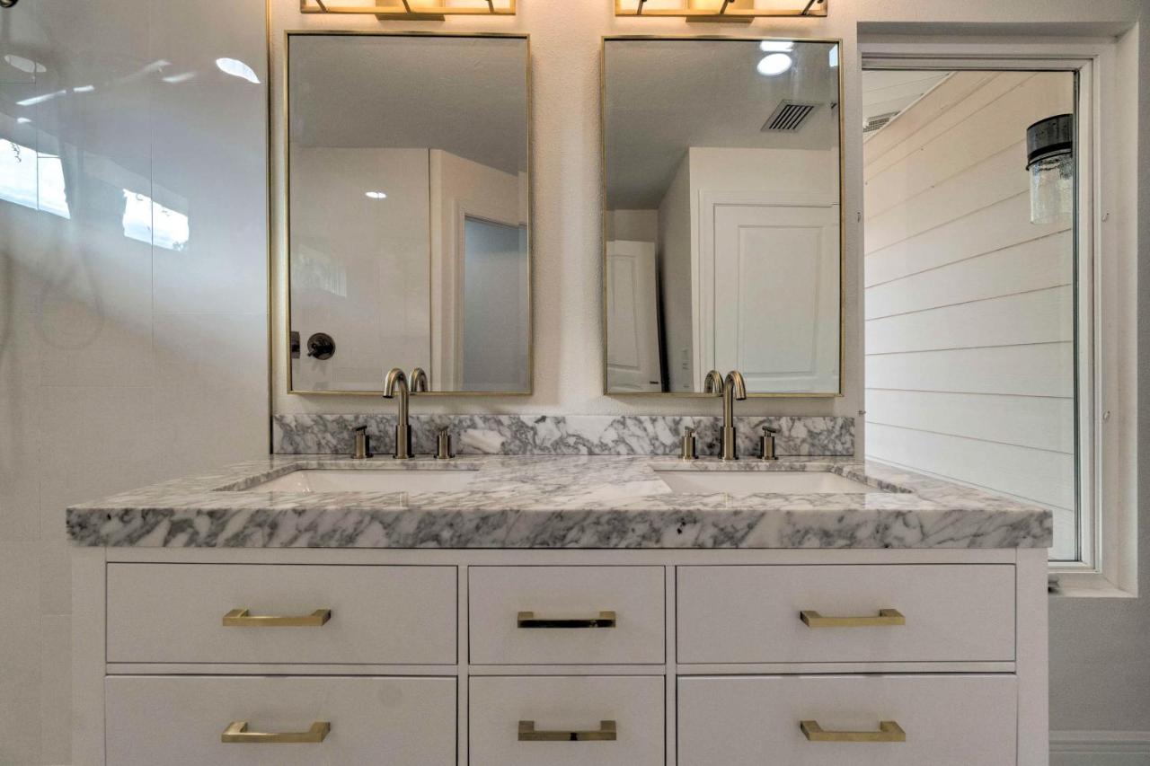 Bright Sarasota Bungalow - 5 Mi To Siesta Beach! Bagian luar foto